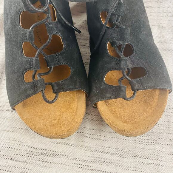 Sofft Maize Suede Black Cork Wedge Lace Up Sandals Size 9 - Picture 7 of 7